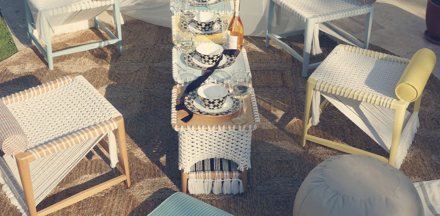 Bahçede Tabouret Z'ler